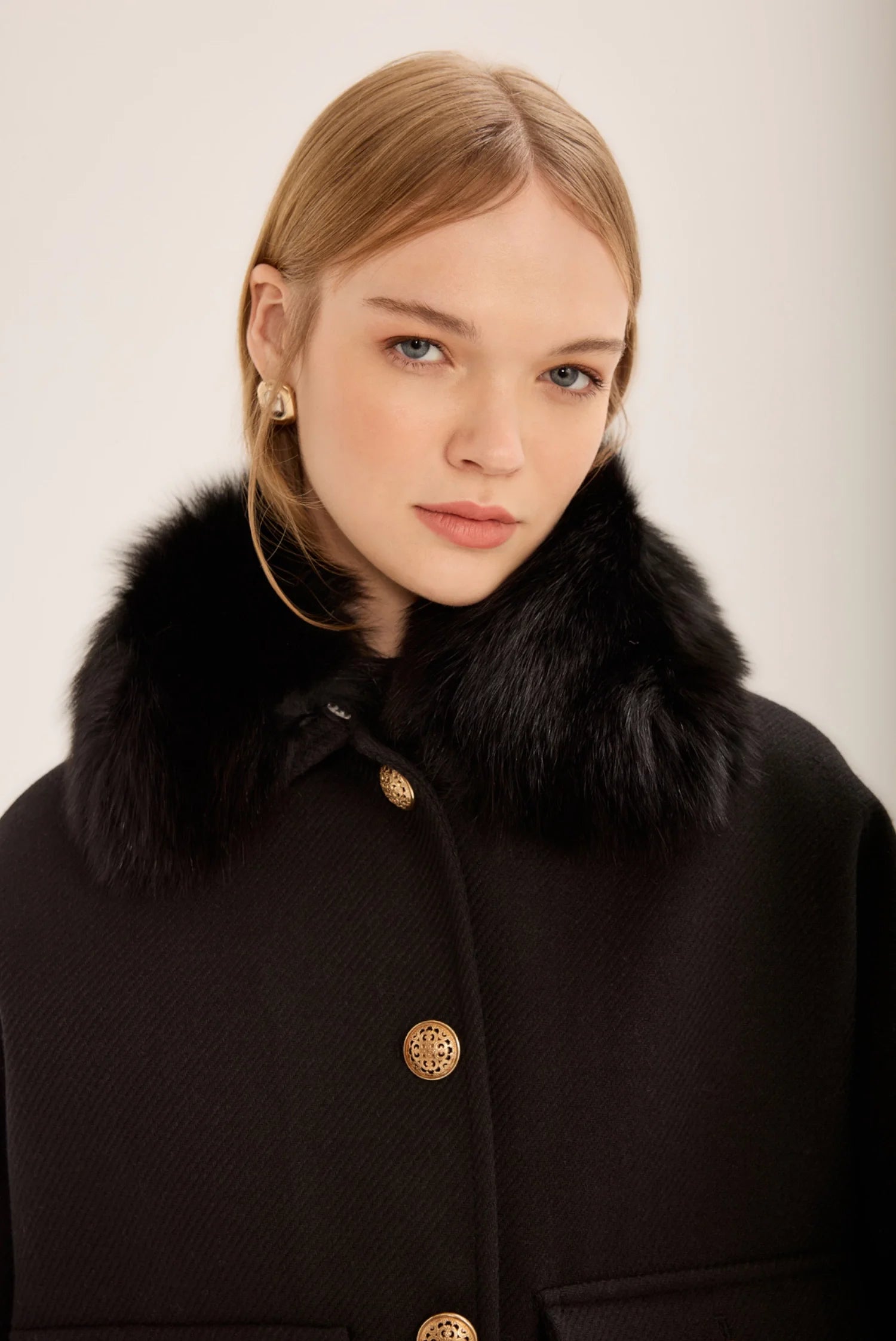 FOX FUR COLLAR SHORT JACKET BLACK