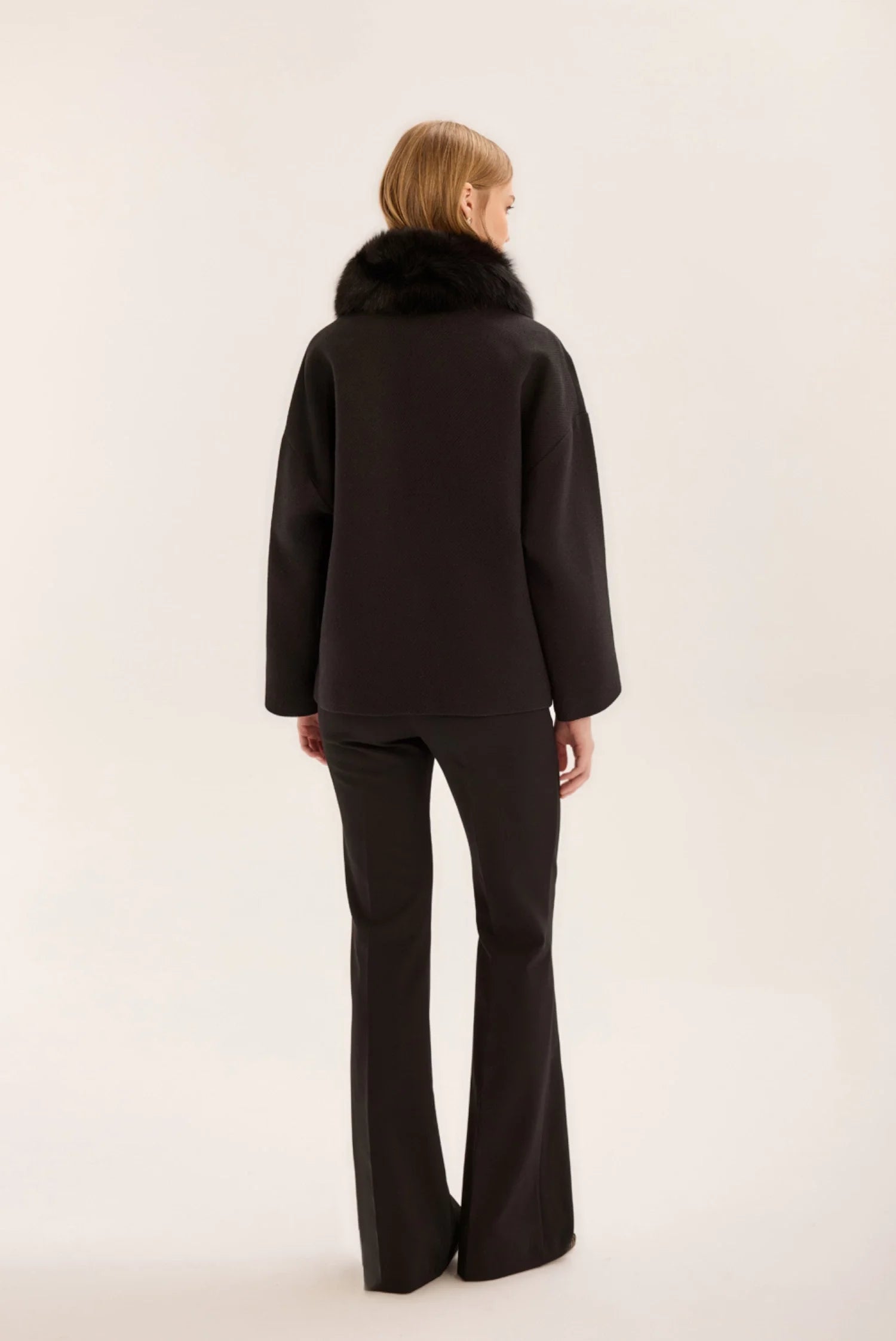 FOX FUR COLLAR SHORT JACKET BLACK