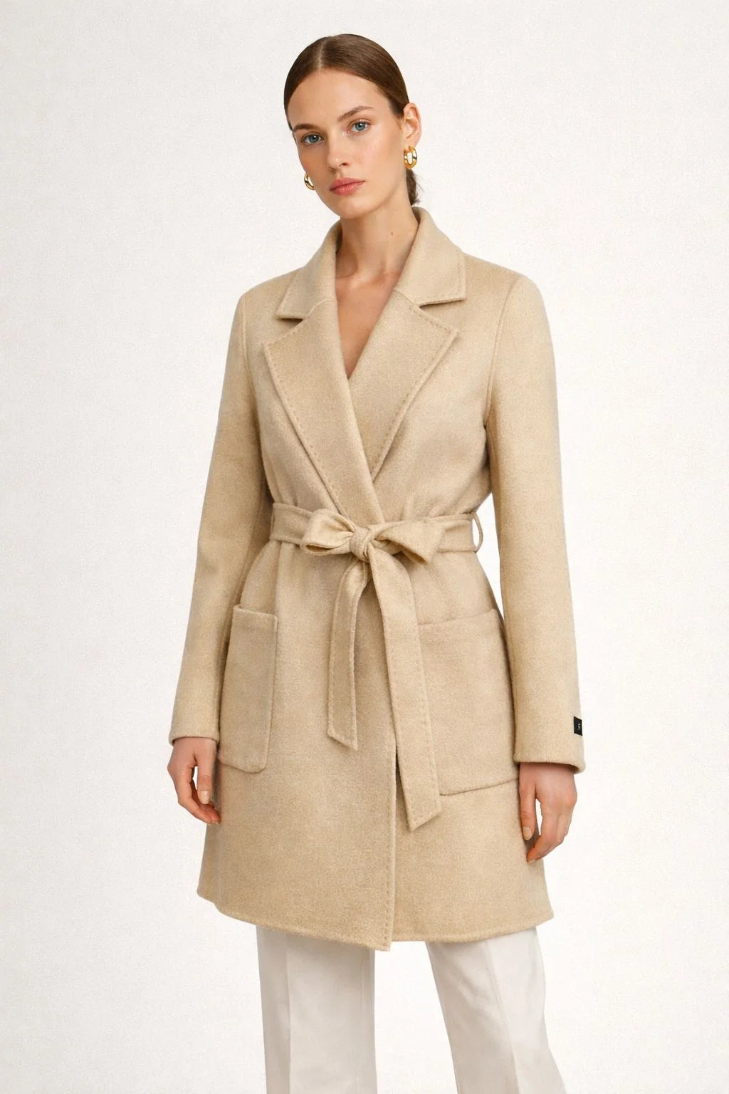 EL DİKİMİ BEJ KISA KAŞMİR KABAN