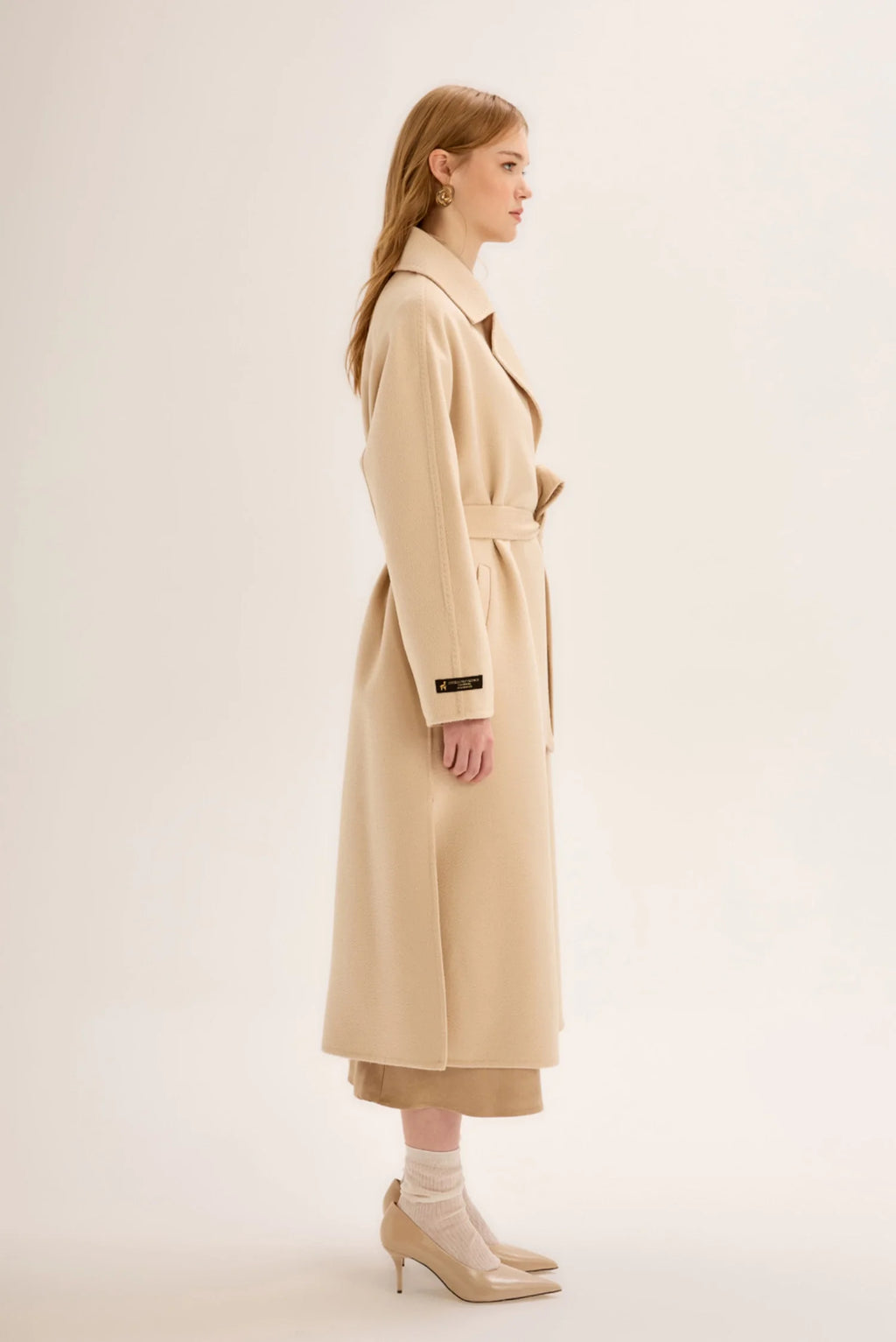 معطف كشمير بيج مخيط يدويًا