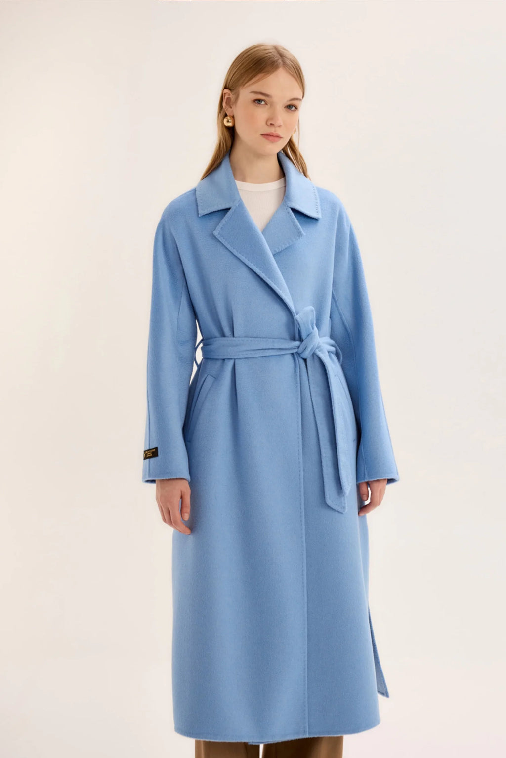 HAND-STITCHED CASHMERE COAT, BLUE.