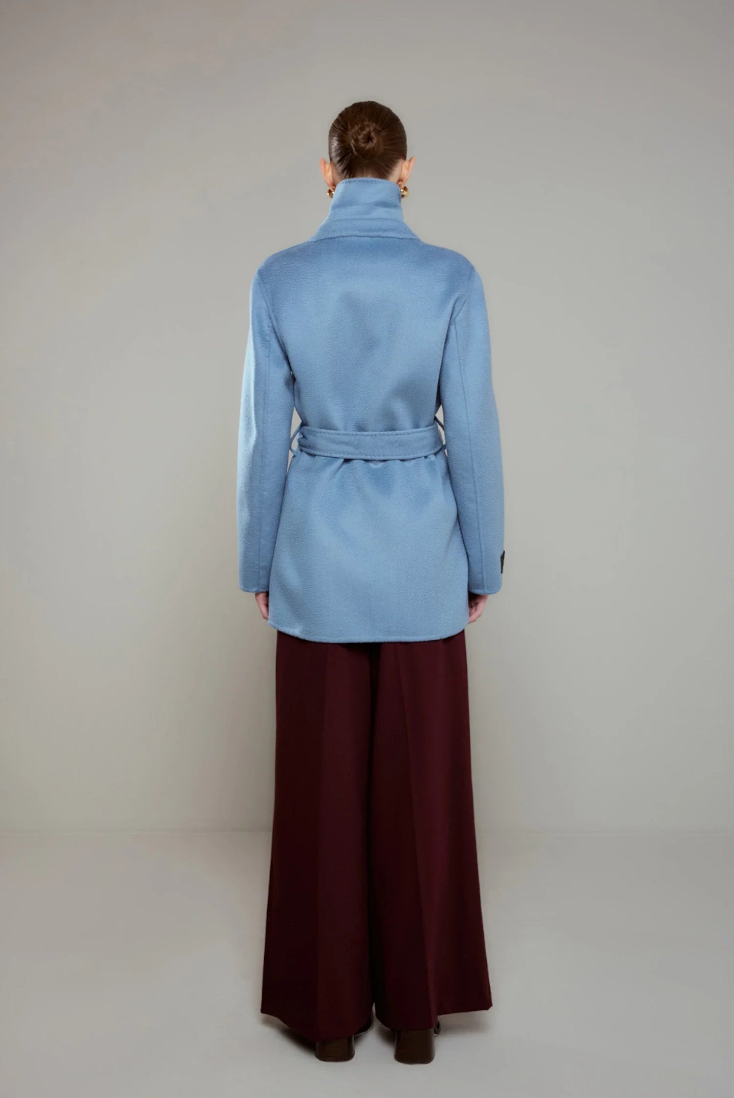 HAND-STITCHED BLUE SHORT CASHMERE COAT