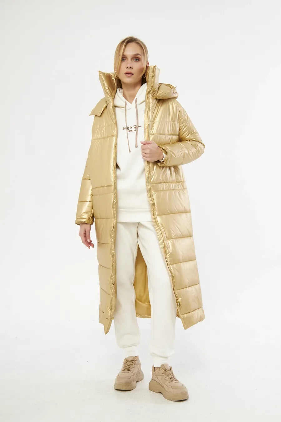 Gold Uzun Puffer Mont Ön Görünüm - BEJ Fine Factory
