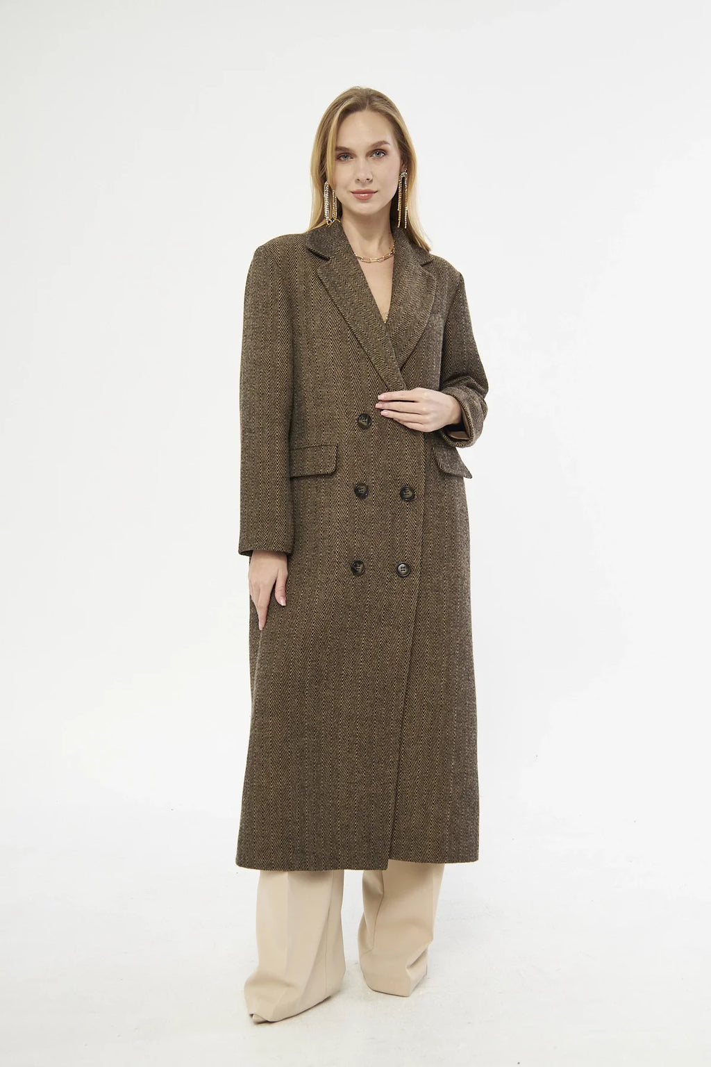 BALIKSIRTI DESENLİ KAHVERENGİ UZUN KABAN